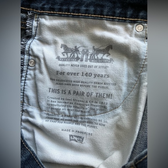 Levis 505 Dark Wash Jeans Men's Size 40x32 Regular Fit Straight Leg Denim Blue - Picture 9 of 10